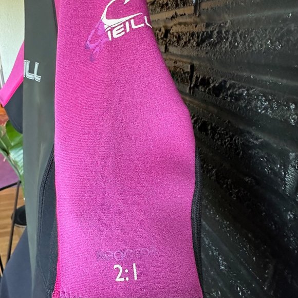 Women's O'Neill Shorty 2:1 Wetsuit,  Size 14 - Picture 2 of 10